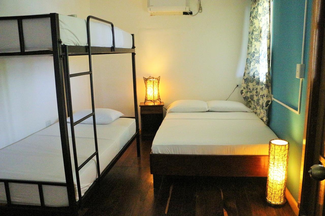 Hostel Mamallena Bocas Del Toro (Adults Only) ภายนอก รูปภาพ