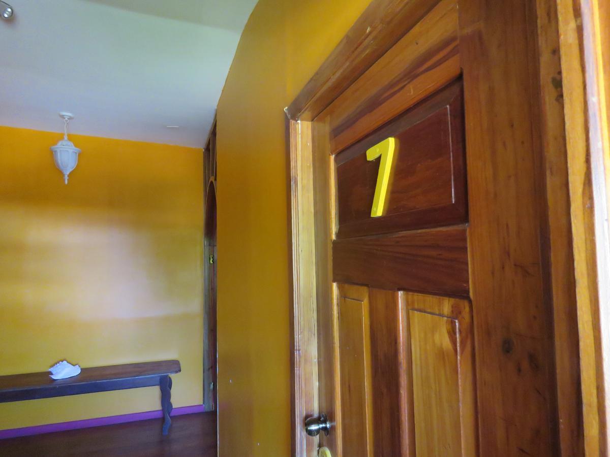 Hostel Mamallena Bocas Del Toro (Adults Only) ภายนอก รูปภาพ