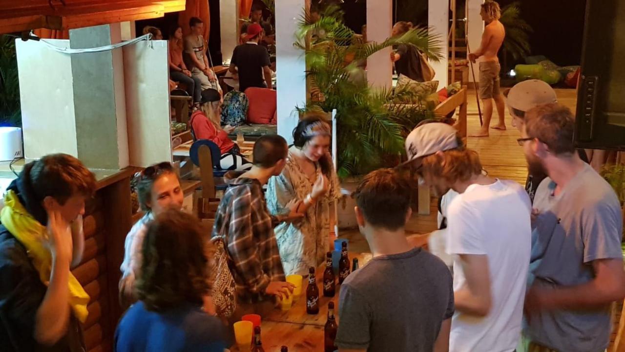 Hostel Mamallena Bocas Del Toro (Adults Only) ภายนอก รูปภาพ